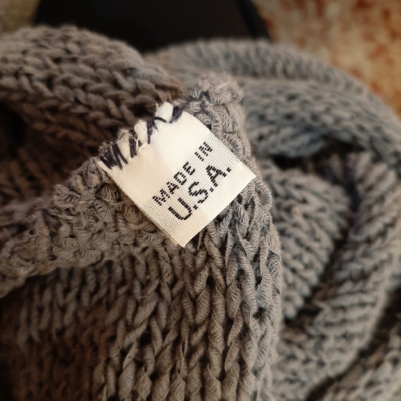 Su-Zen loose knit sweater - Picture 9 of 9